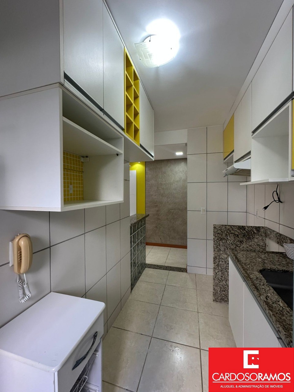 Apartamento - Buraquinho