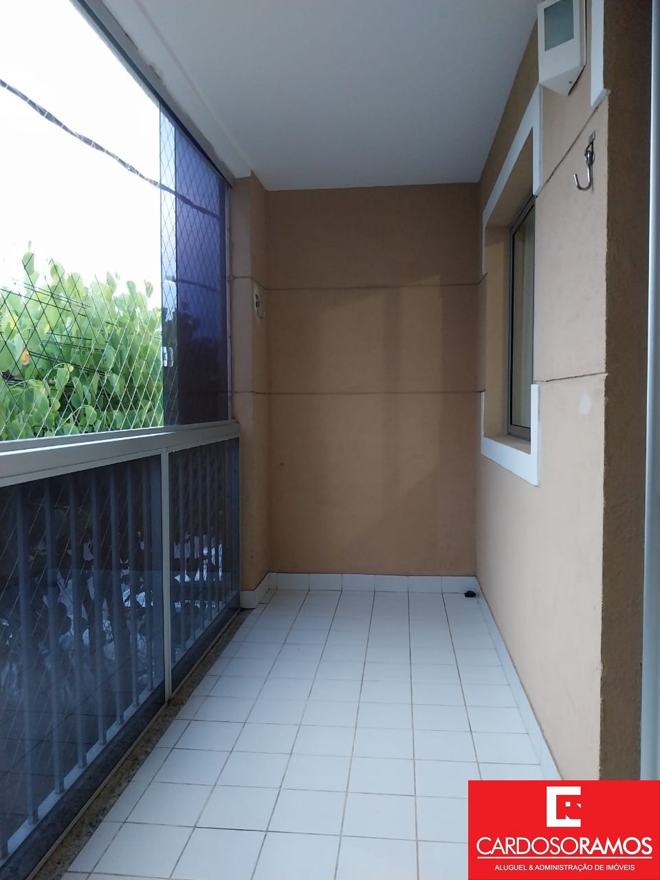 Apartamento - Buraquinho