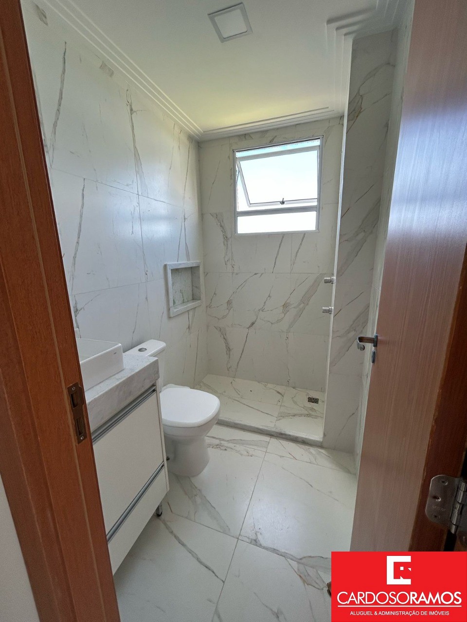 Apartamento - Buraquinho