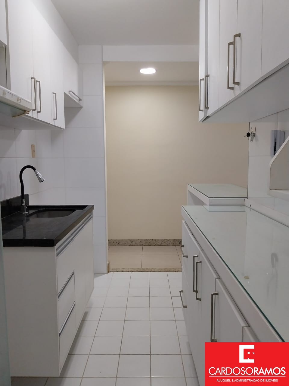 Apartamento - Buraquinho