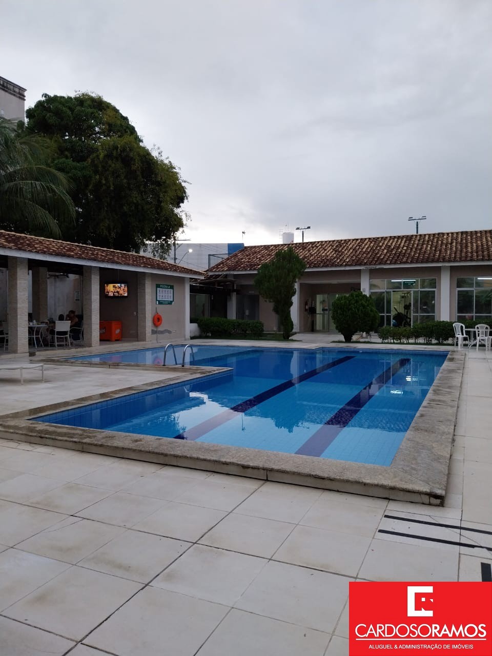 Apartamento - Buraquinho
