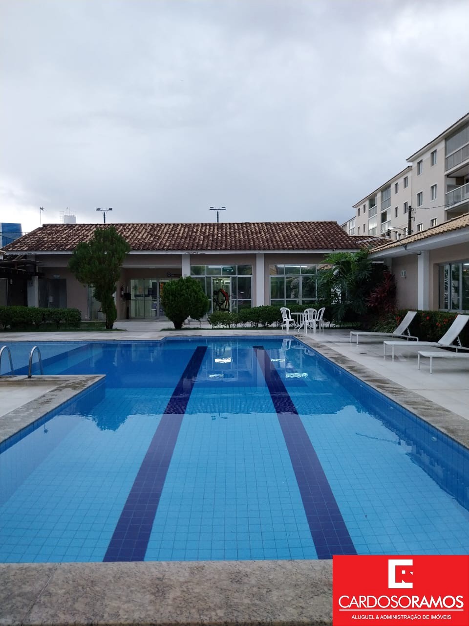 Apartamento - Buraquinho