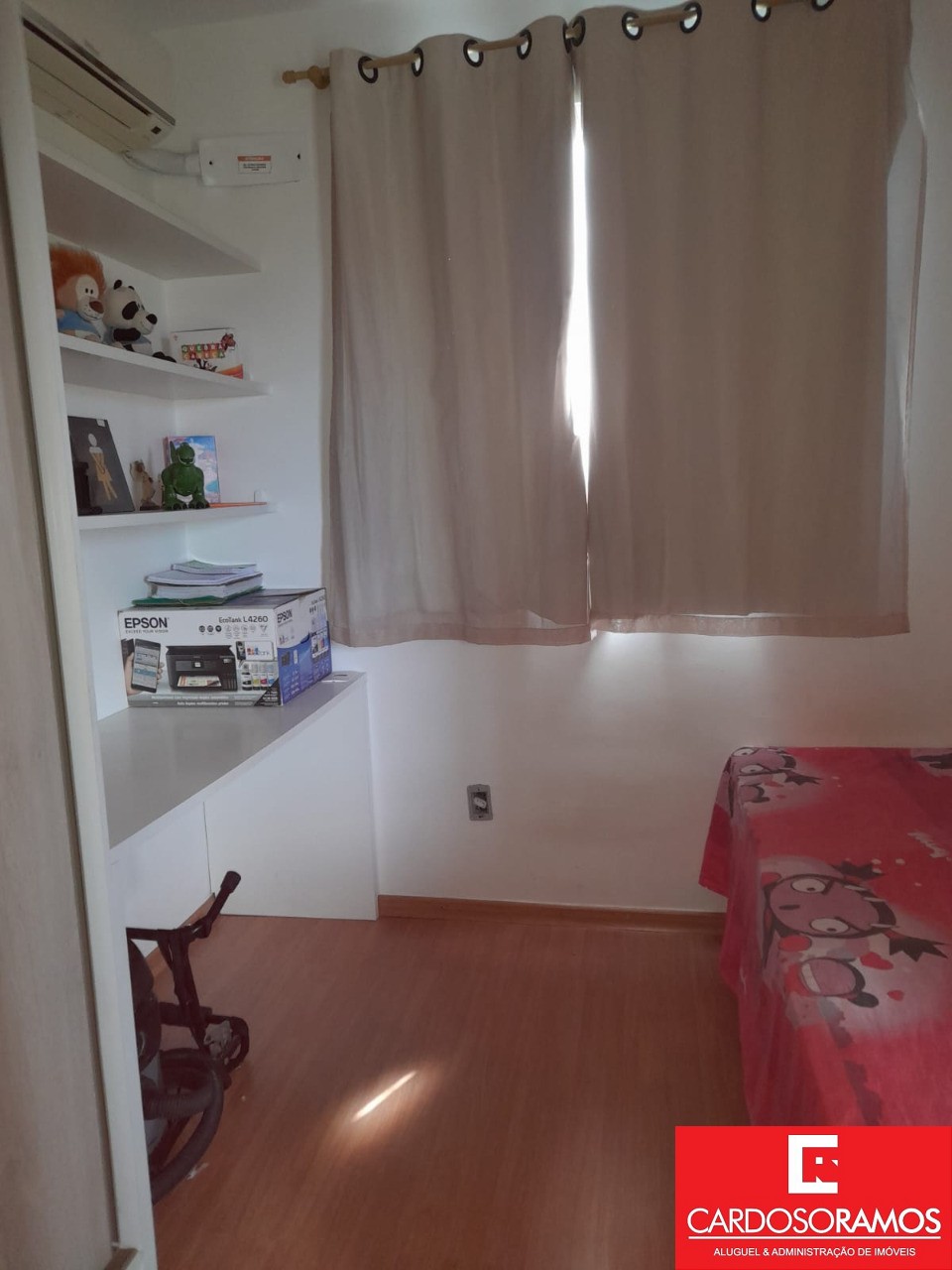 Apartamento - Buraquinho