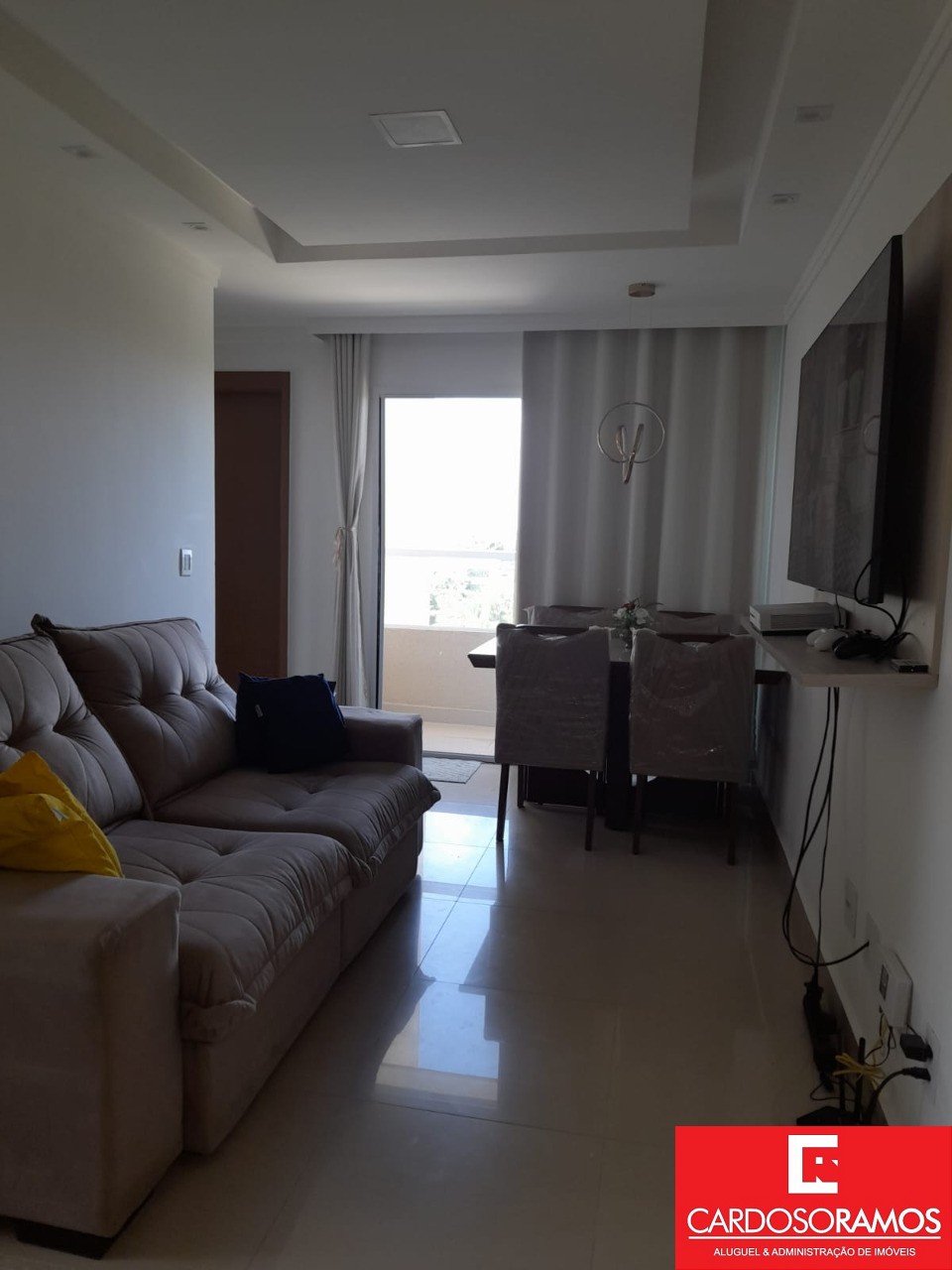 Apartamento - Buraquinho