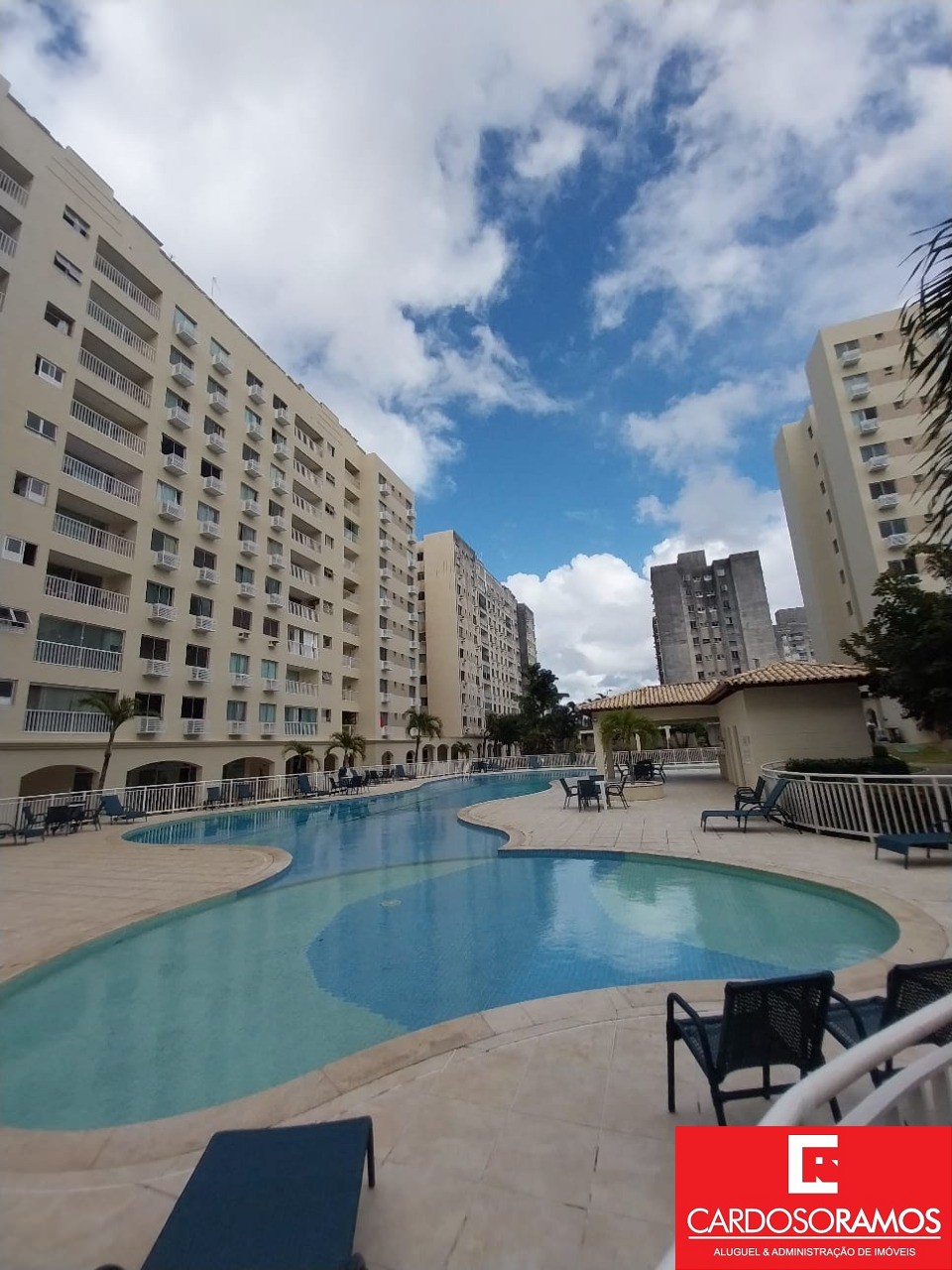 Apartamento - Buraquinho