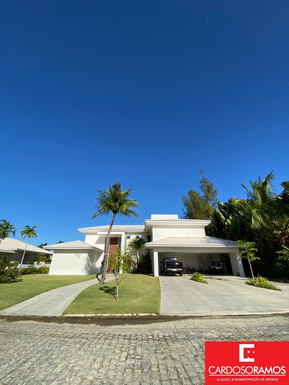 Casa à venda com 4 quartos, 740m² - Foto 1