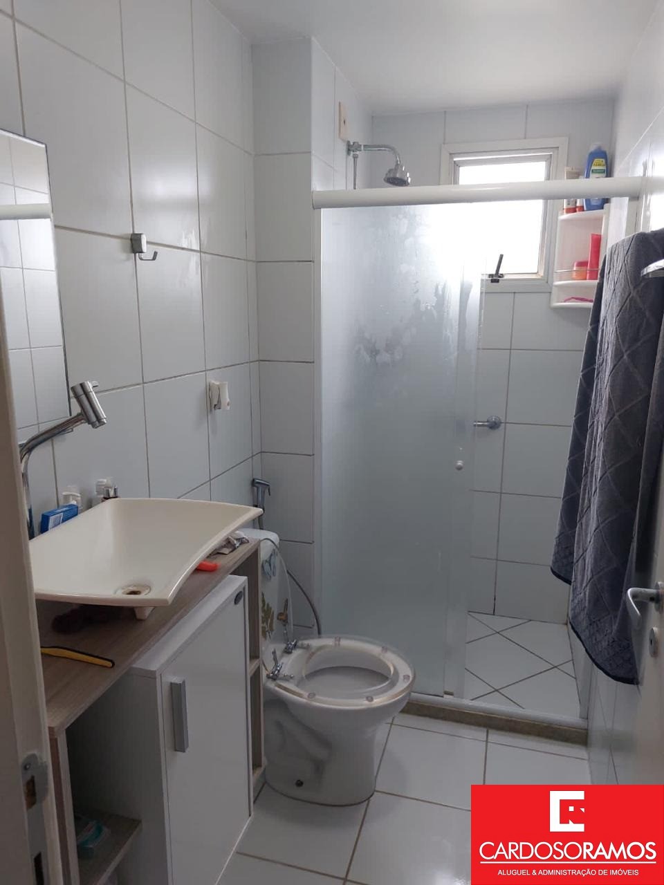 Apartamento - Buraquinho