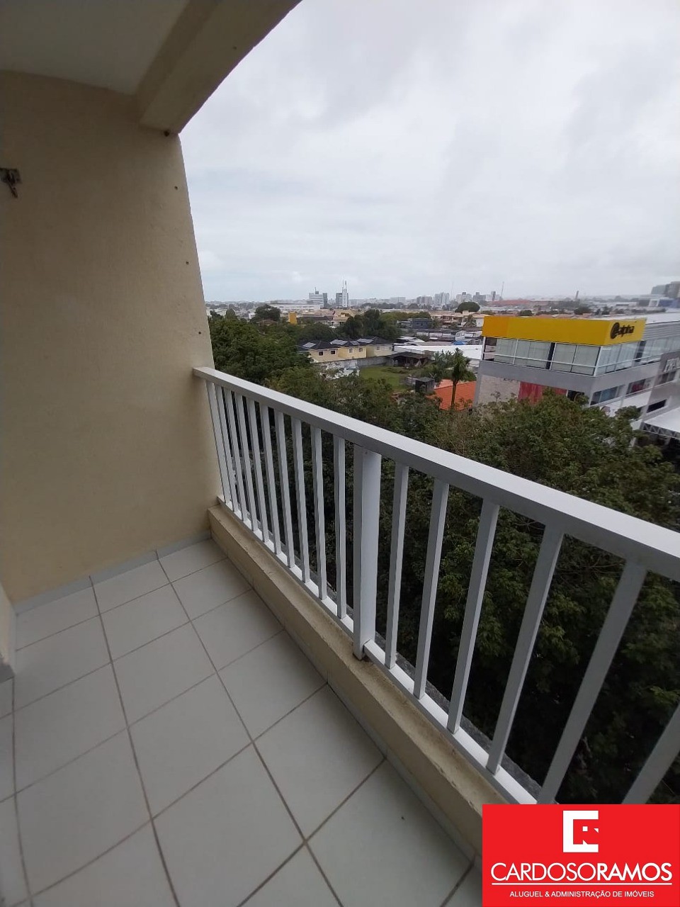 Apartamento - Buraquinho