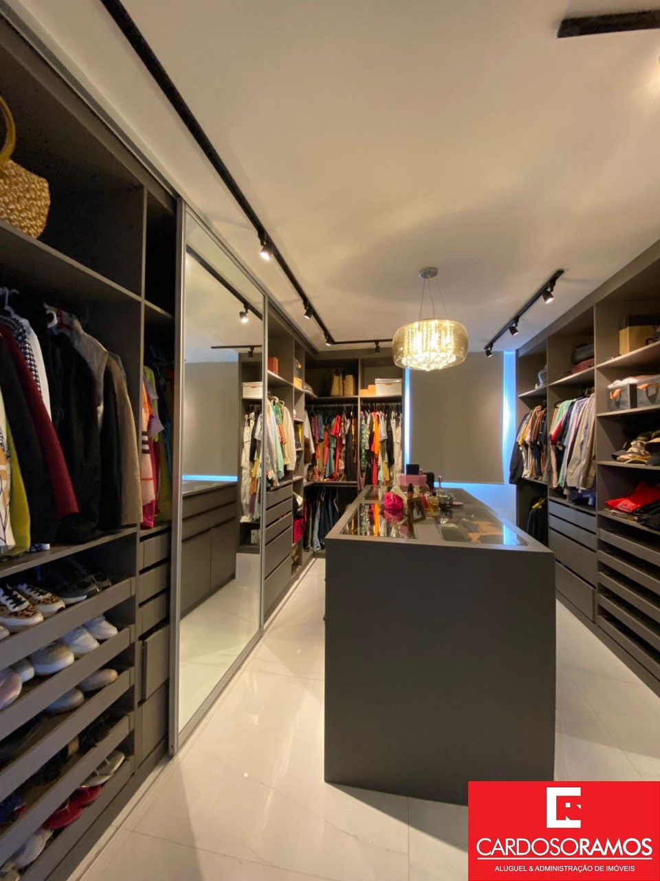Casa à venda com 4 quartos, 740m² - Foto 25