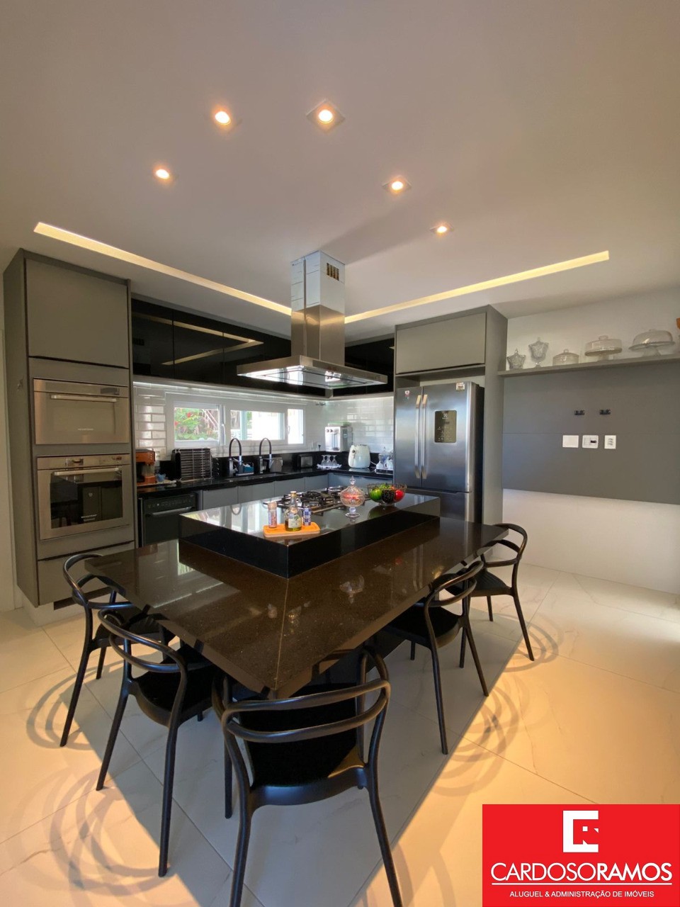 Casa à venda com 4 quartos, 740m² - Foto 45