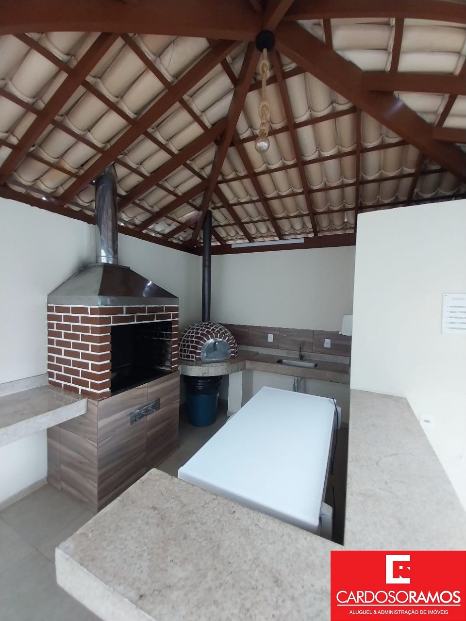 Apartamento - Buraquinho