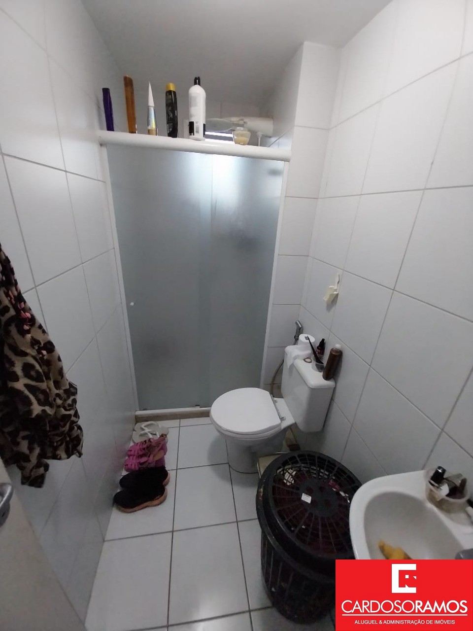 Apartamento - Buraquinho
