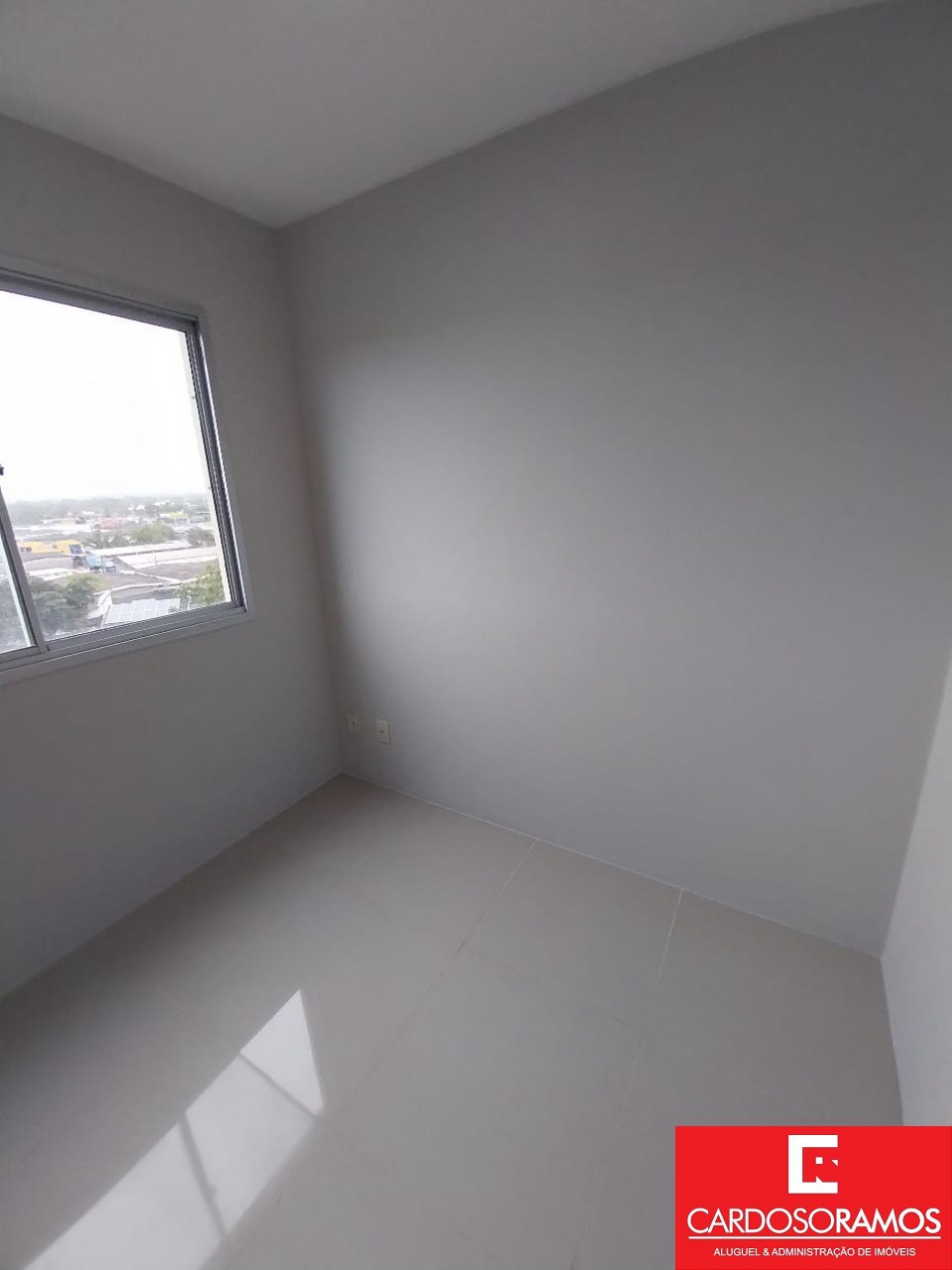Apartamento - Buraquinho