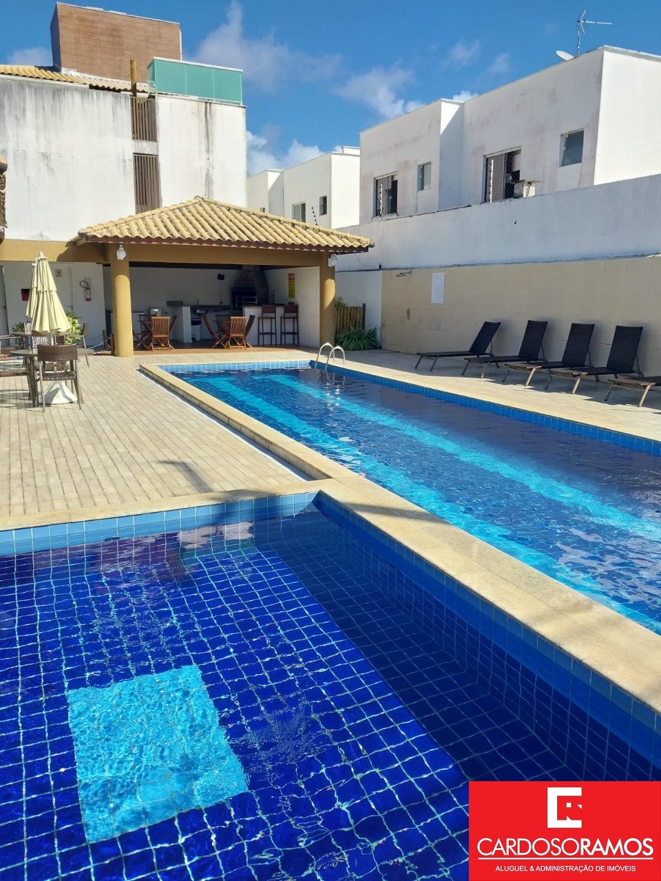 Apartamento - Buraquinho
