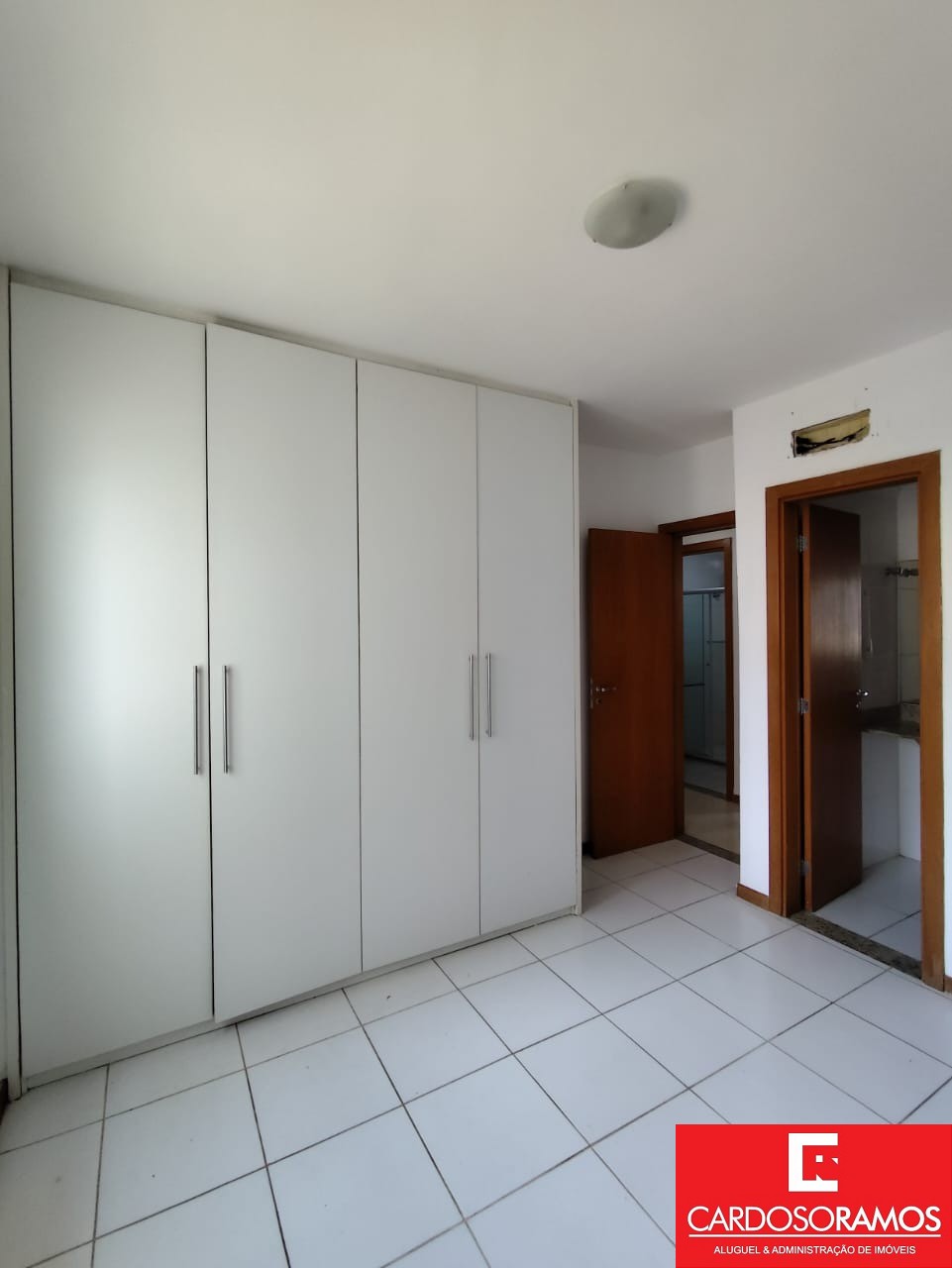 Apartamento - Pitangueiras