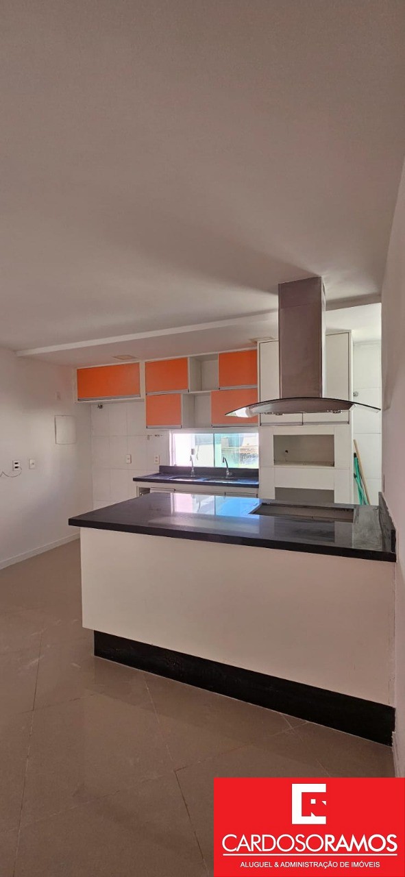 Apartamento - Buraquinho