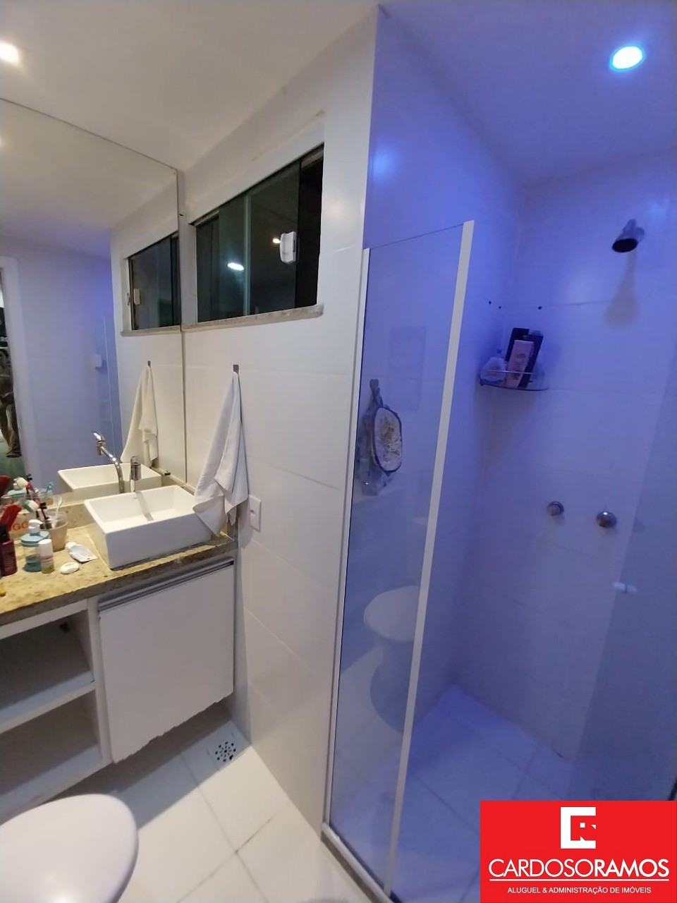 Apartamento - Buraquinho