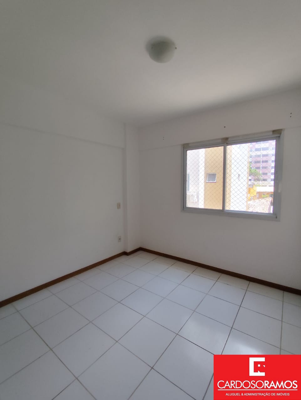 Apartamento - Pitangueiras