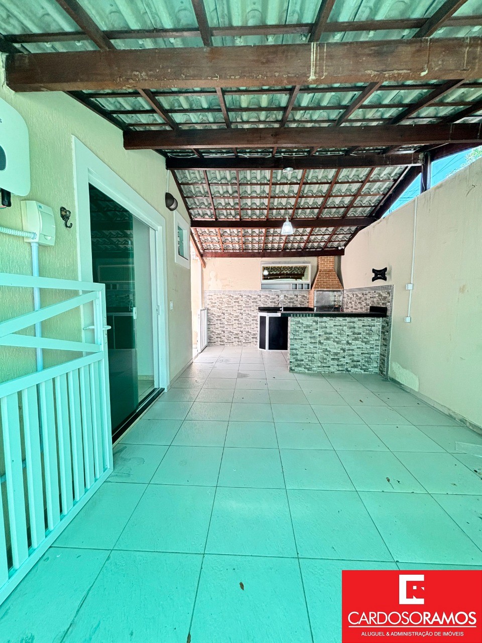 Casa à venda com 4 quartos, 140m² - Foto 3