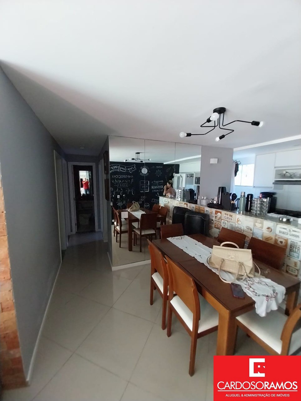 Apartamento - Buraquinho