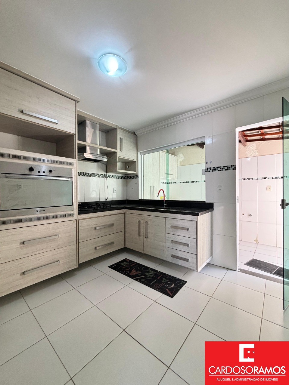 Casa à venda com 4 quartos, 140m² - Foto 9