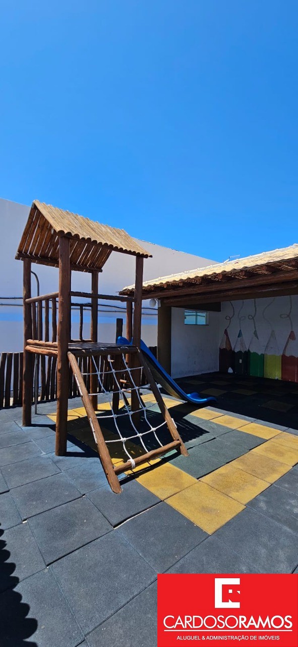 Apartamento - Buraquinho