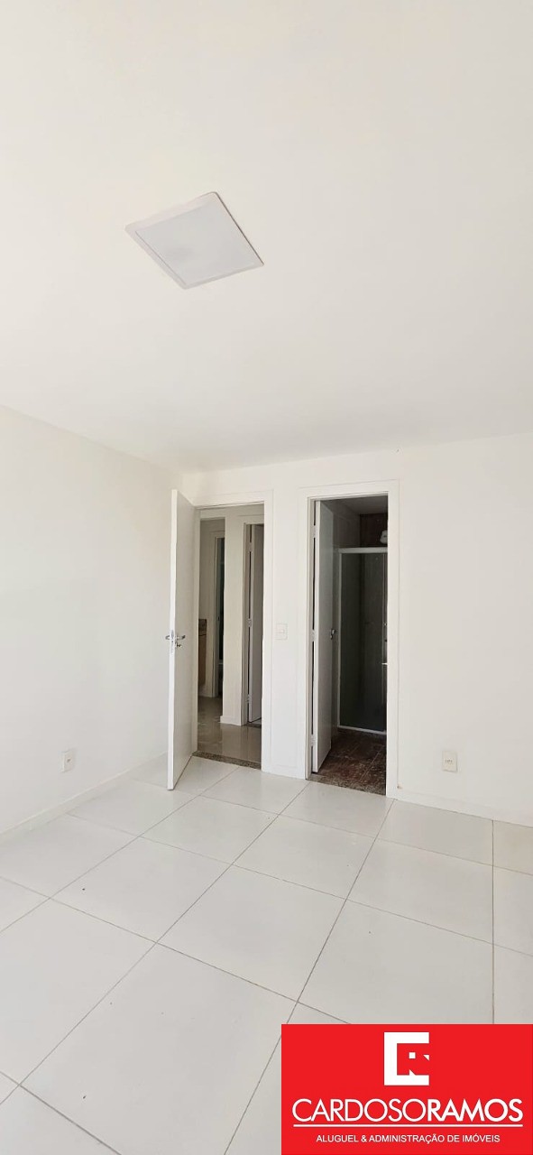 Apartamento - Buraquinho