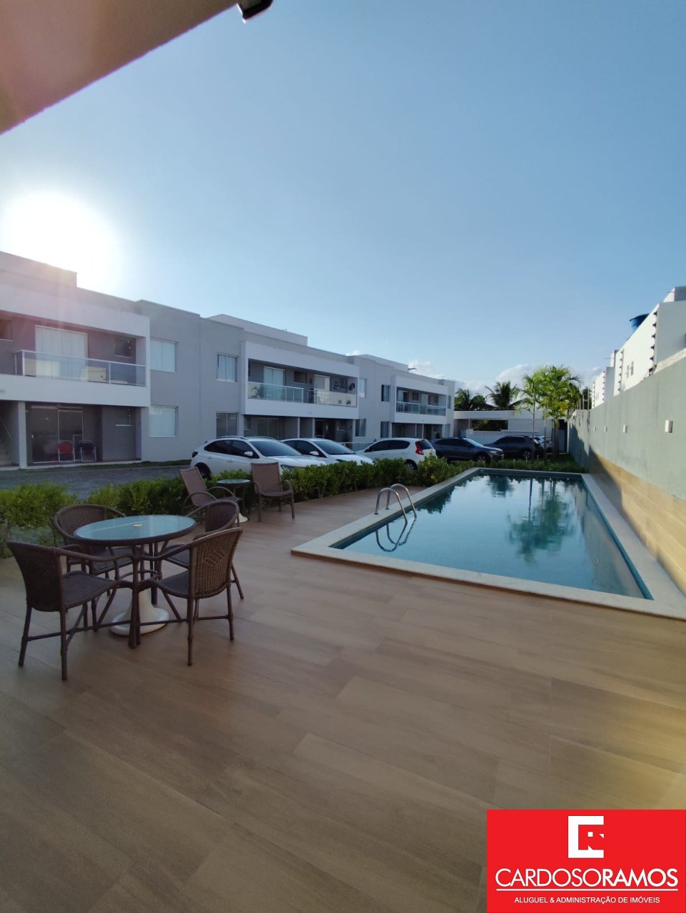 Apartamento - Buraquinho