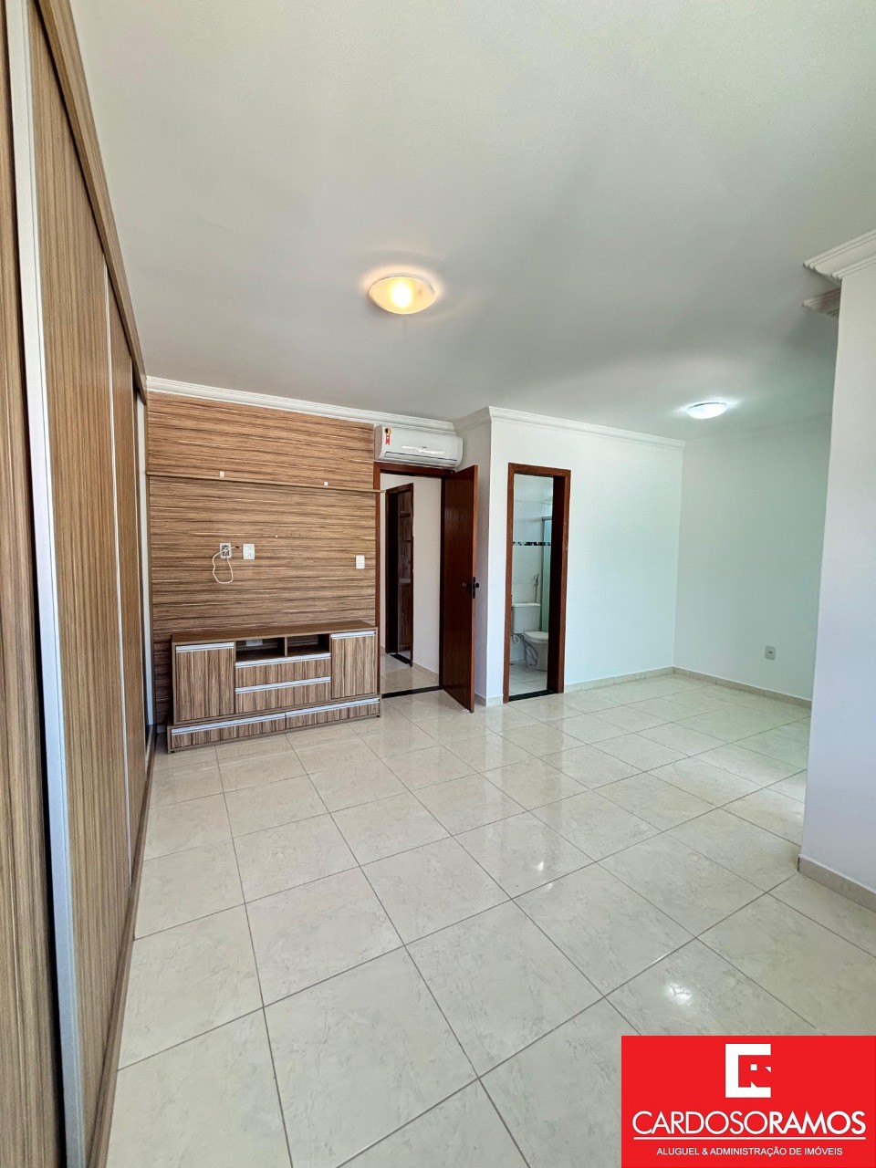 Casa à venda com 4 quartos, 140m² - Foto 14