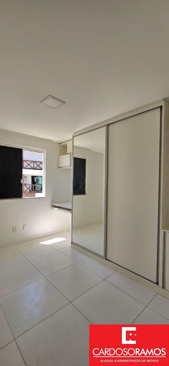 Apartamento - Buraquinho