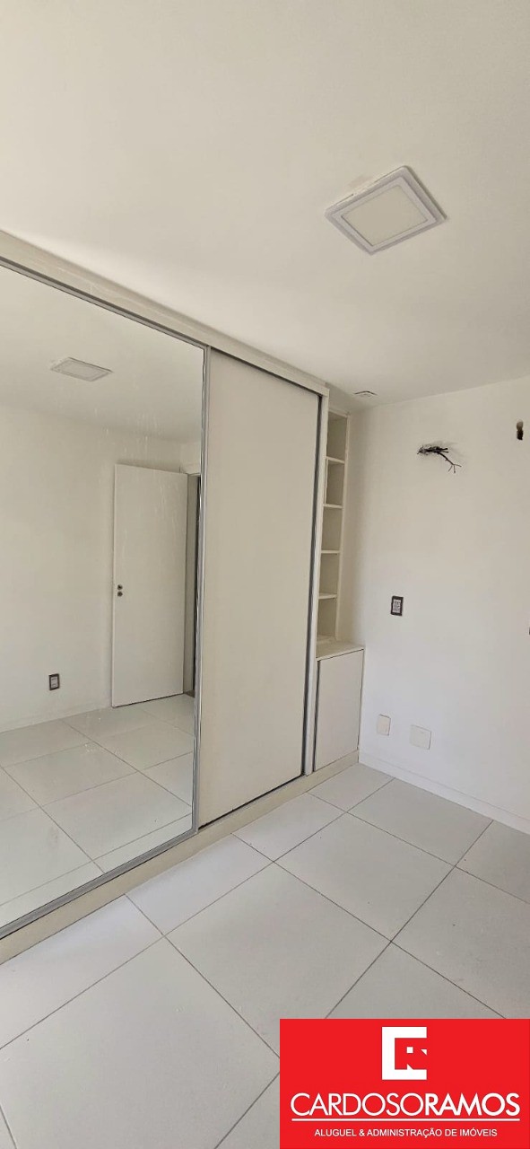 Apartamento - Buraquinho
