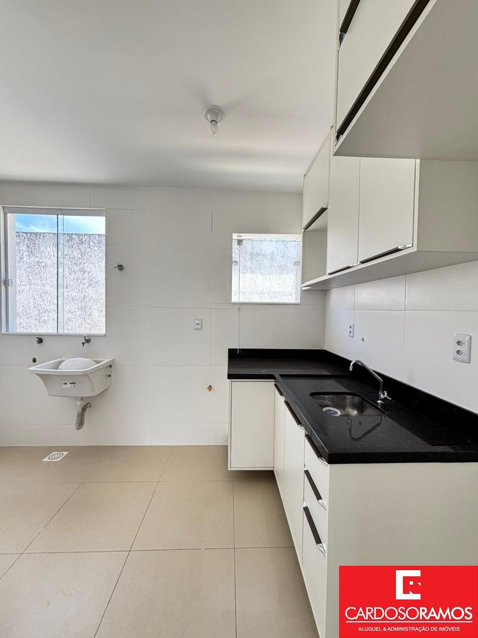 Apartamento - Buraquinho