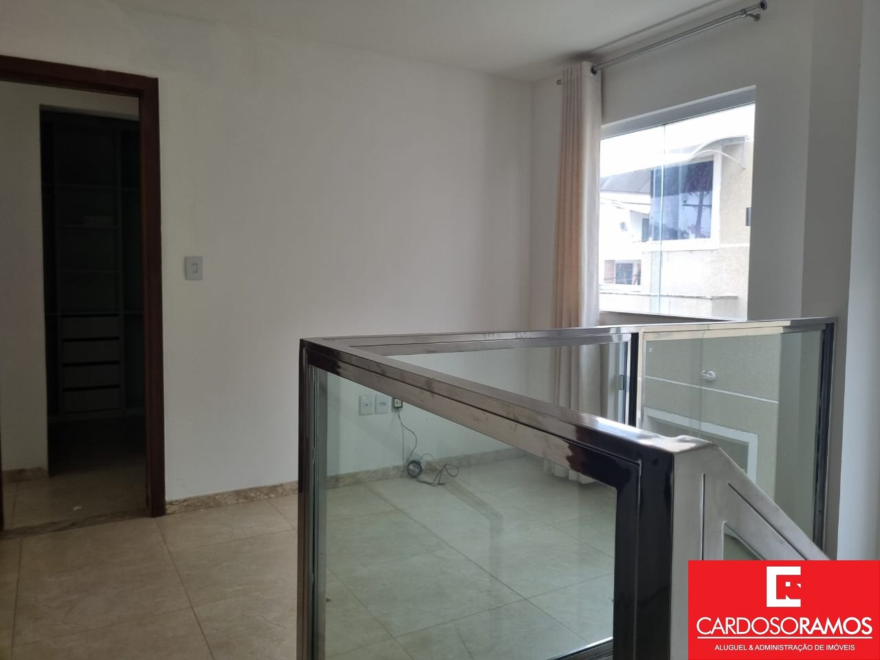 Casa à venda e aluguel com 6 quartos, 225m² - Foto 12