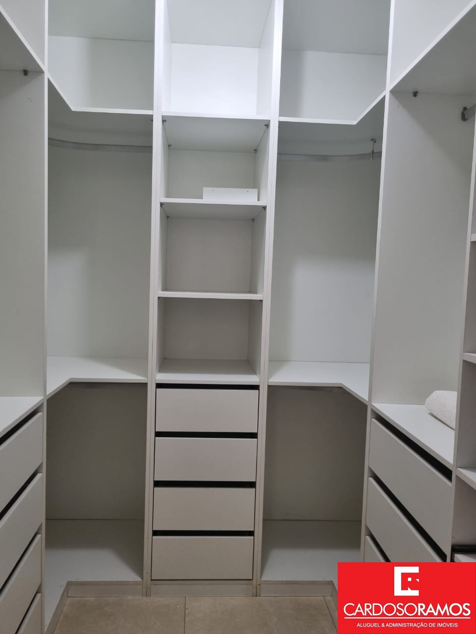 Casa à venda e aluguel com 6 quartos, 225m² - Foto 16