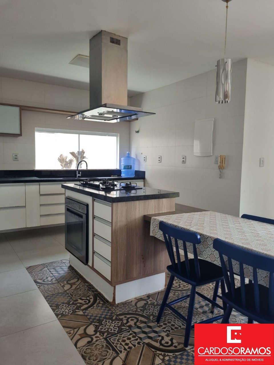 Casa à venda e aluguel com 6 quartos, 225m² - Foto 18