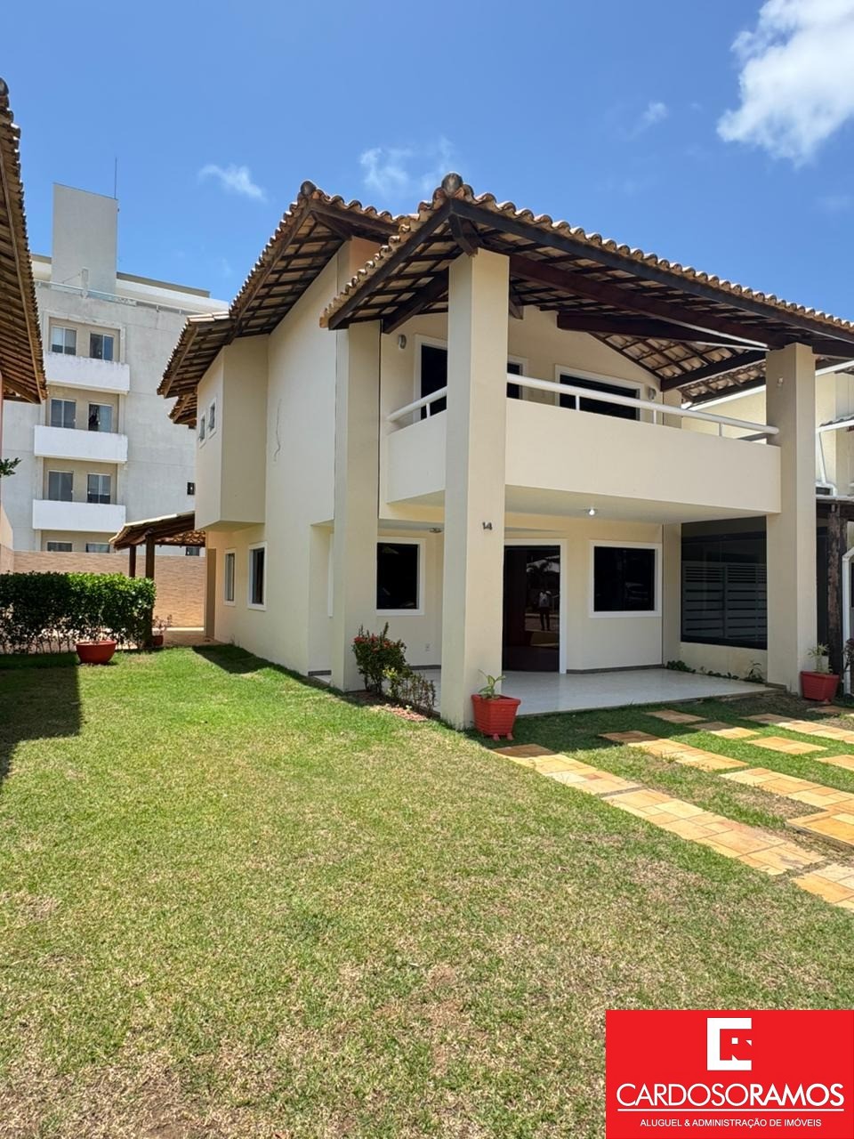 Casa, 4 quartos, 173 m² - Foto 1