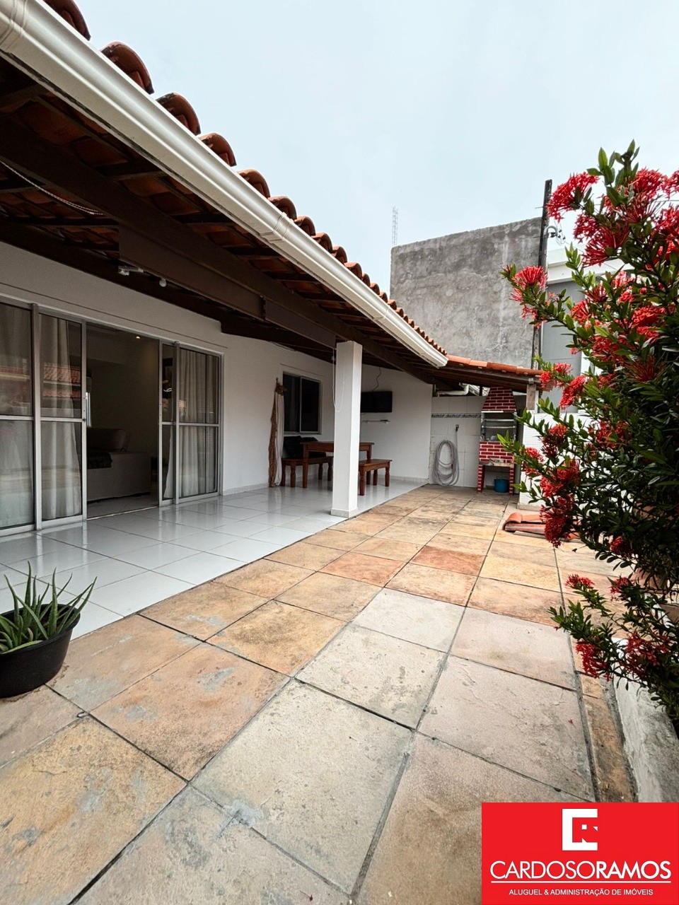 Casa, 3 quartos, 108 m² - Foto 1