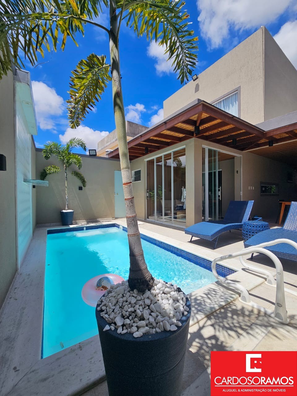 Casa, 4 quartos, 180 m² - Foto 1