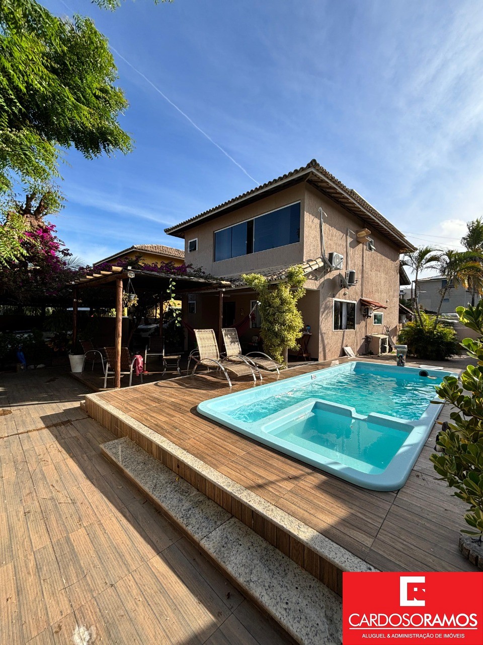 Casa, 4 quartos, 280 m² - Foto 1