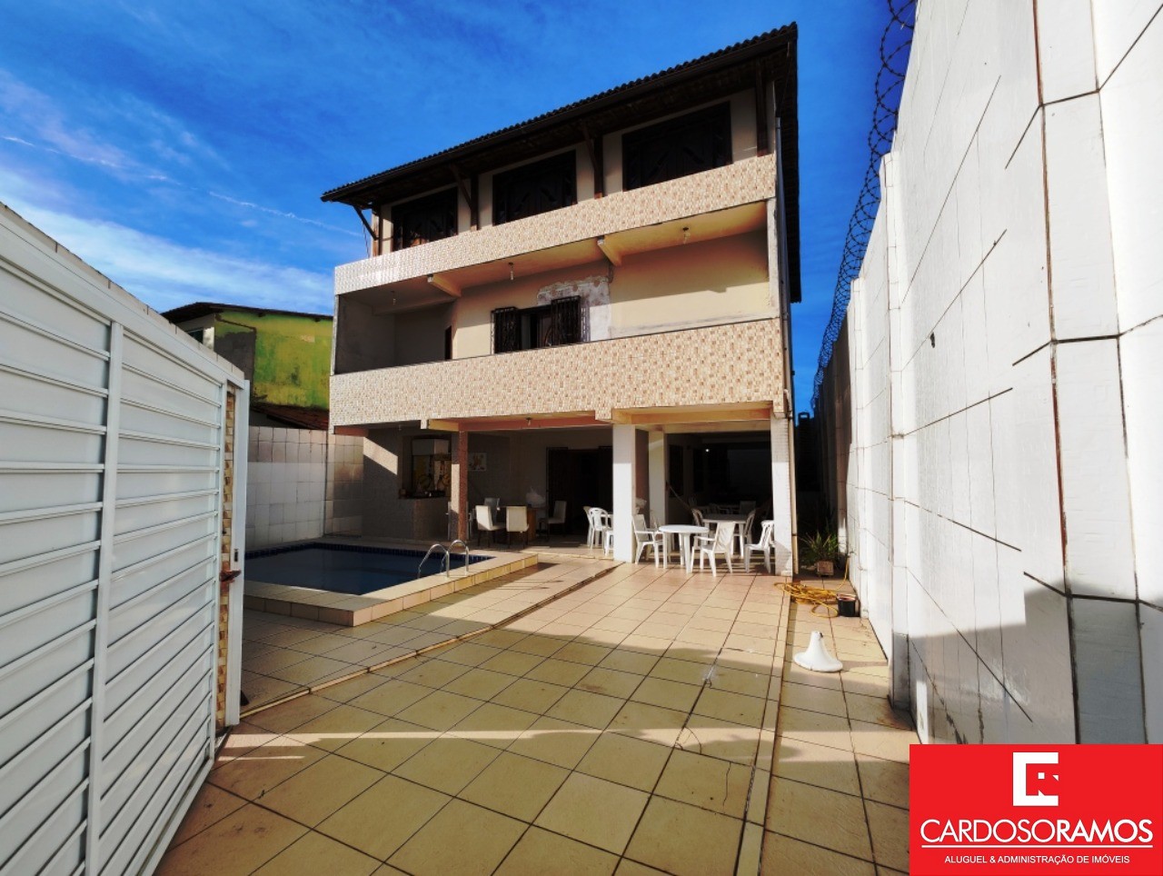 Casa, 9 quartos, 370 m² - Foto 1