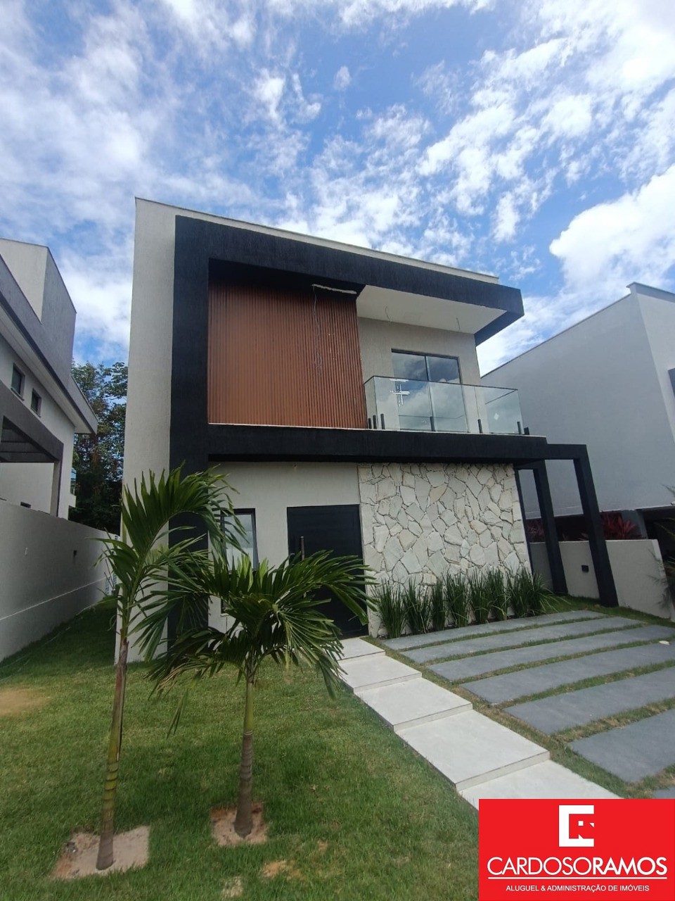 Casa, 3 quartos, 210 m² - Foto 1