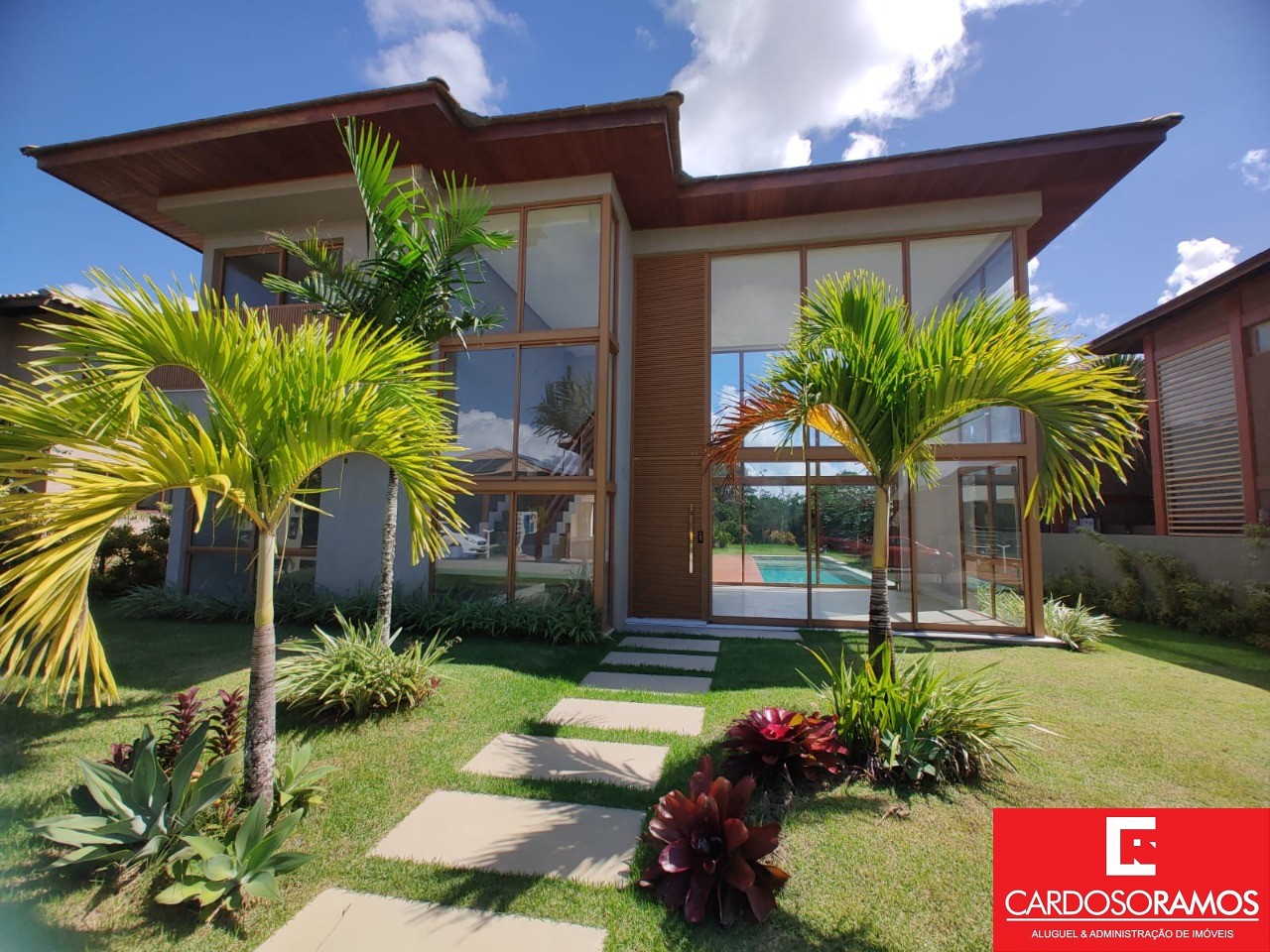 Casa, 5 quartos, 375 m² - Foto 1