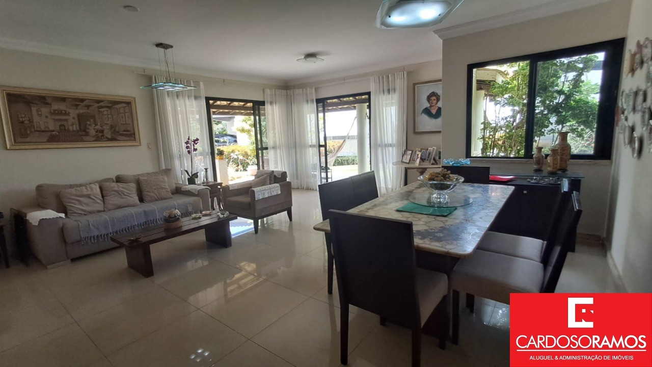 Casa, 5 quartos, 210 m² - Foto 3