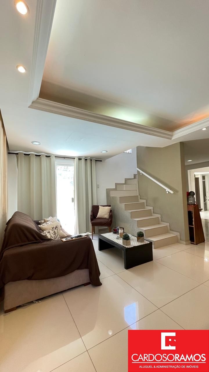 Casa, 3 quartos, 72 m² - Foto 2