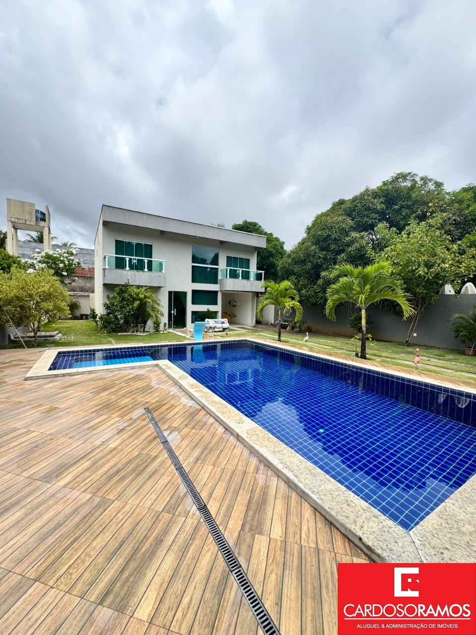 Casa, 4 quartos, 214 m² - Foto 1