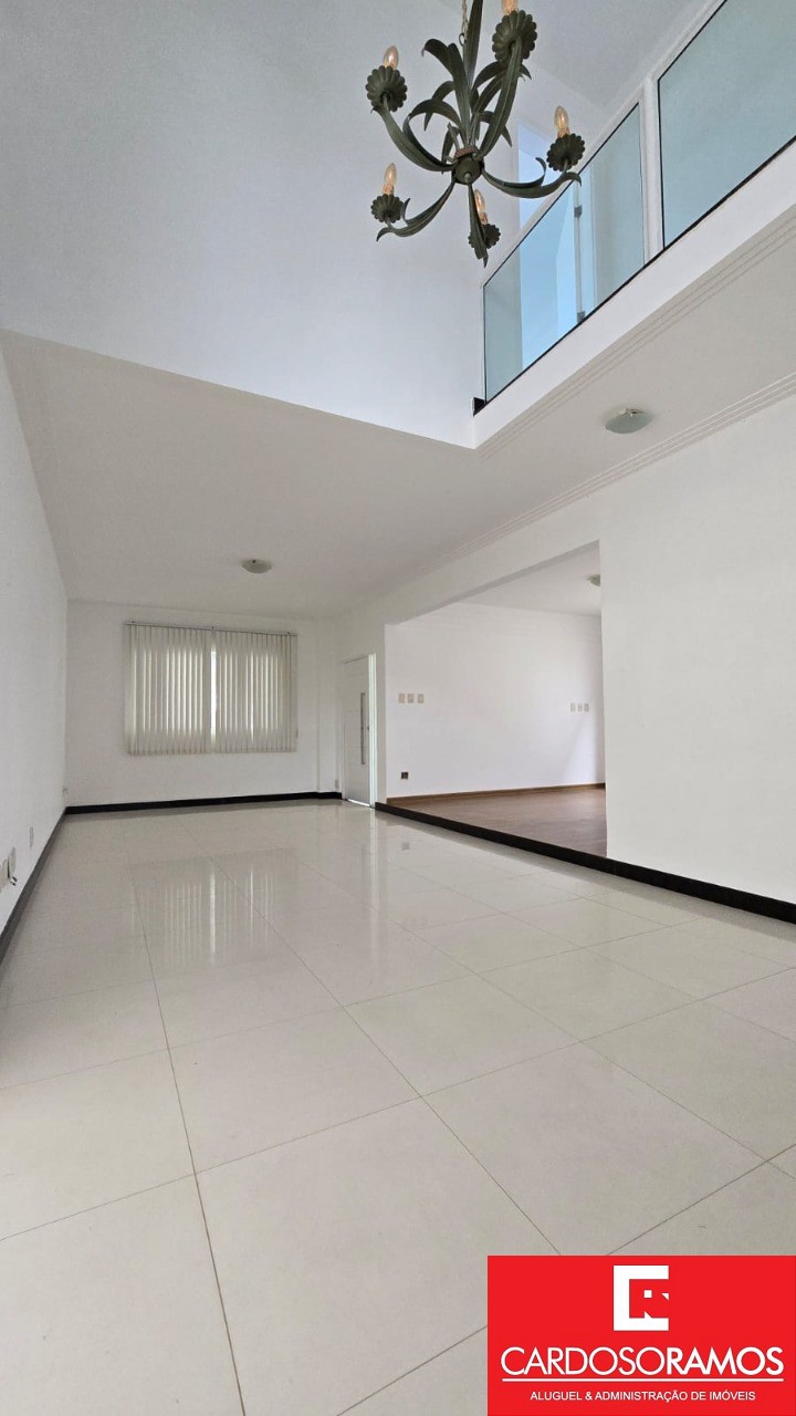 Casa, 5 quartos, 269 m² - Foto 5