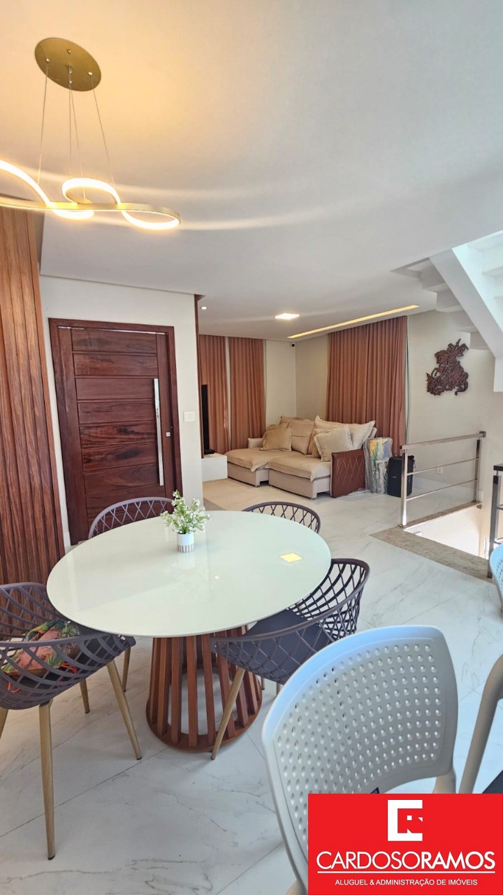 Casa, 3 quartos, 180 m² - Foto 1