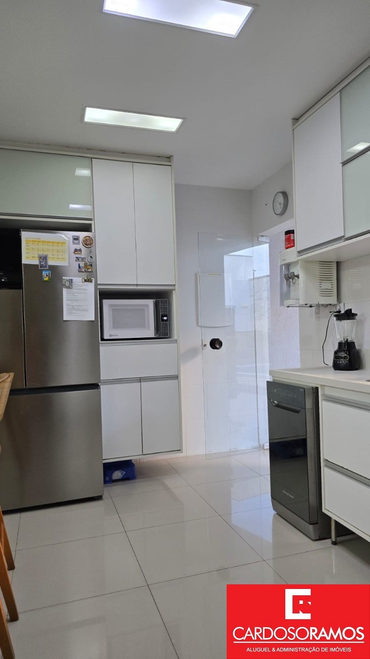 Casa, 4 quartos, 243 m² - Foto 9