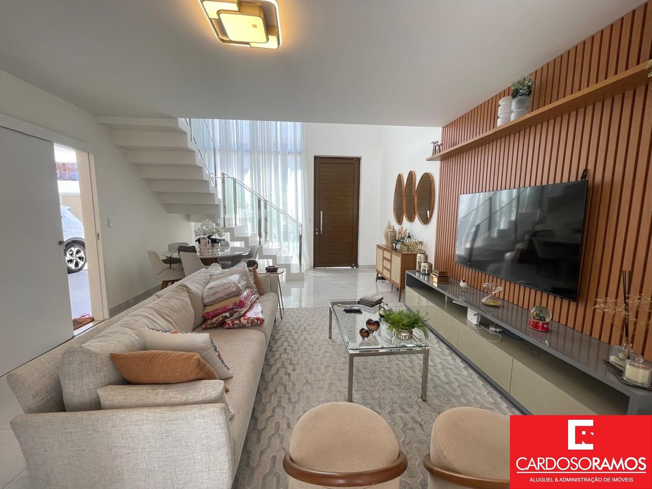 Casa, 4 quartos, 219 m² - Foto 2