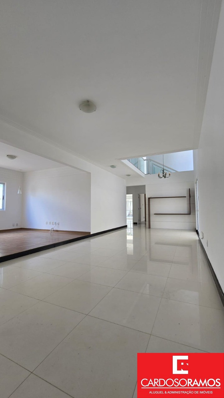 Casa, 5 quartos, 269 m² - Foto 4